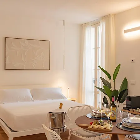 Palazzo Sant' Agostino - Natural Comfort By The First 4* 斯培西亚