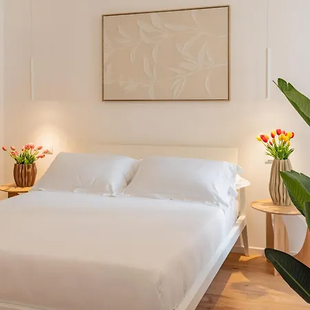 招待所 Palazzo Sant' Agostino - Natural Comfort By The First 斯培西亚