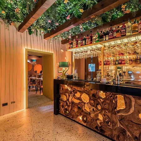 Palazzo Sant' Agostino - Natural Comfort By The First 招待所 4*