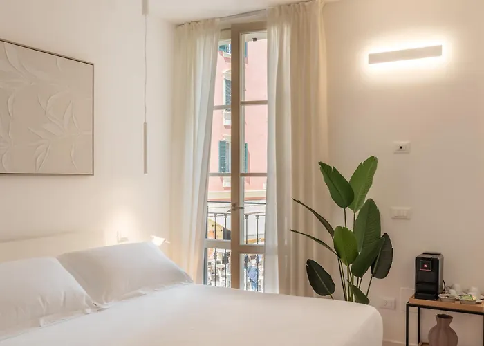 Palazzo Sant' Agostino - Natural Comfort By The First Penzion La Spezia